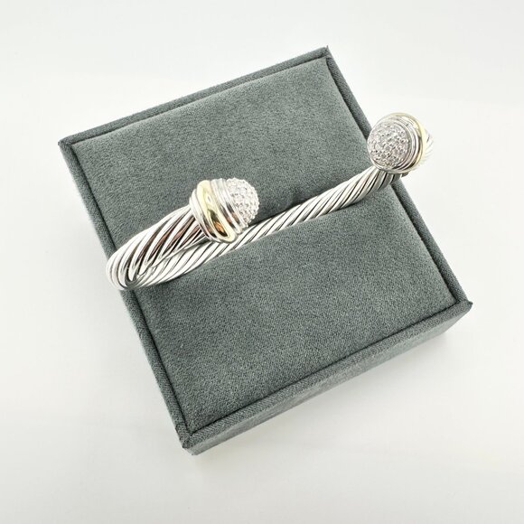 David Yurman Cable Cuff Bracelet w/ Pavé White Diamonds & 18K Gold - Large